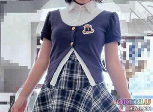  调教女儿无毛嫩穴指奸加扇耳光