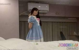  小厨娘萝莉女王 小狗不悲伤