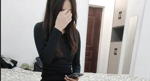  兄弟出差操新婚不久的骚媳妇半个小时操服骚弟媳口活超一流 EDmosaic